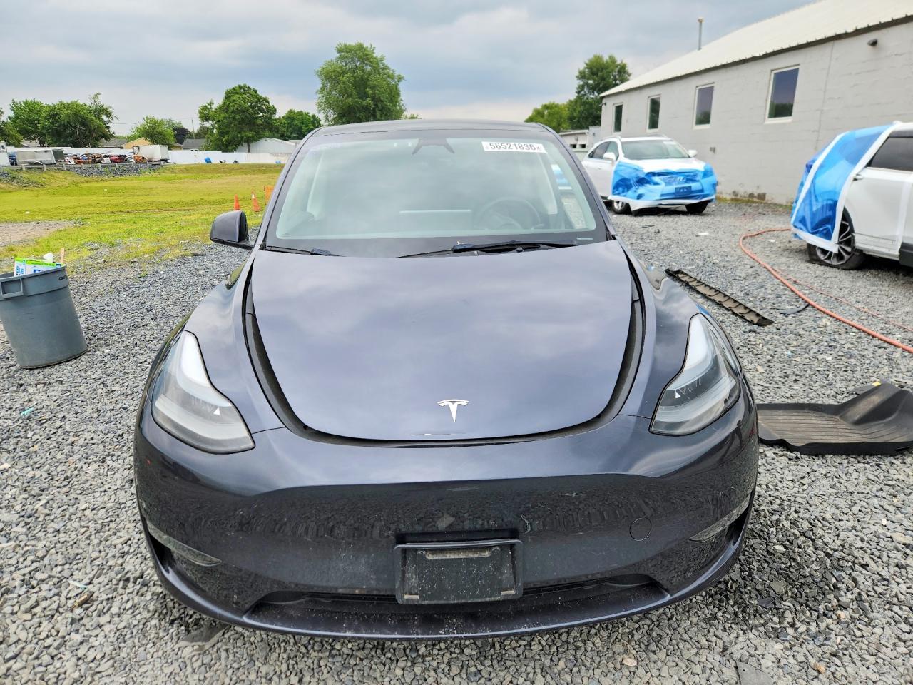 2024 Tesla Model Y - zdjęcie 5