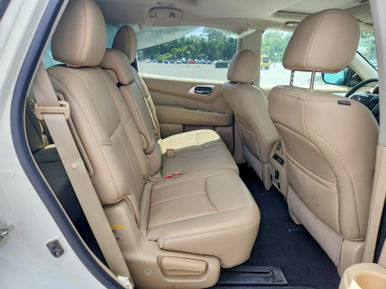 2017 Nissan Pathfinder Sl - zdjęcie 11