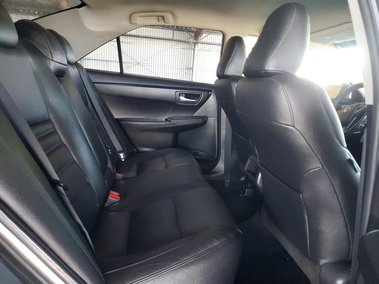 2017 Toyota Camry Se - zdjęcie 10