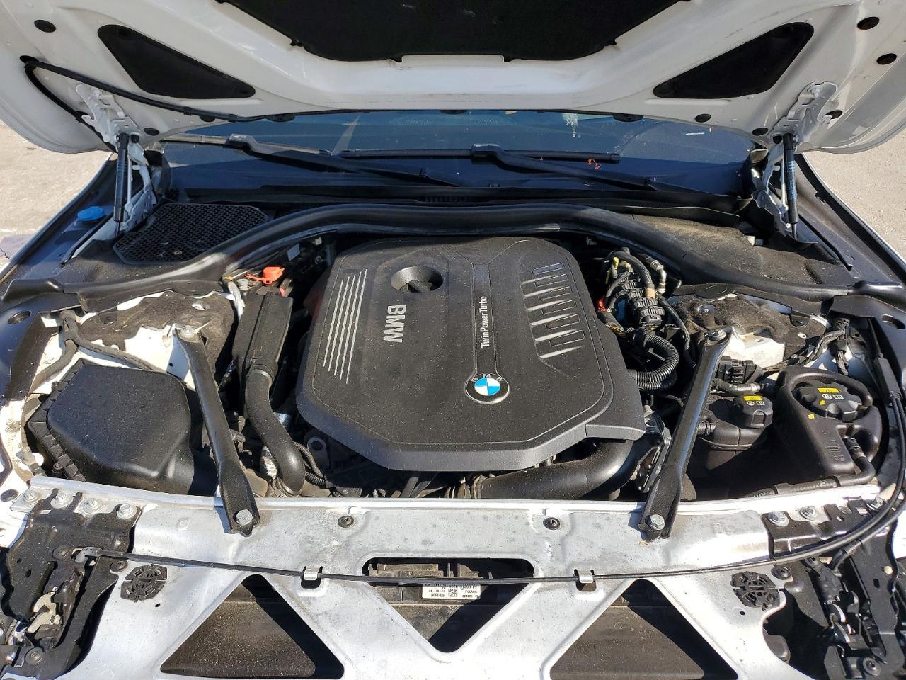 2017 BMW 740 I - zdjęcie 11