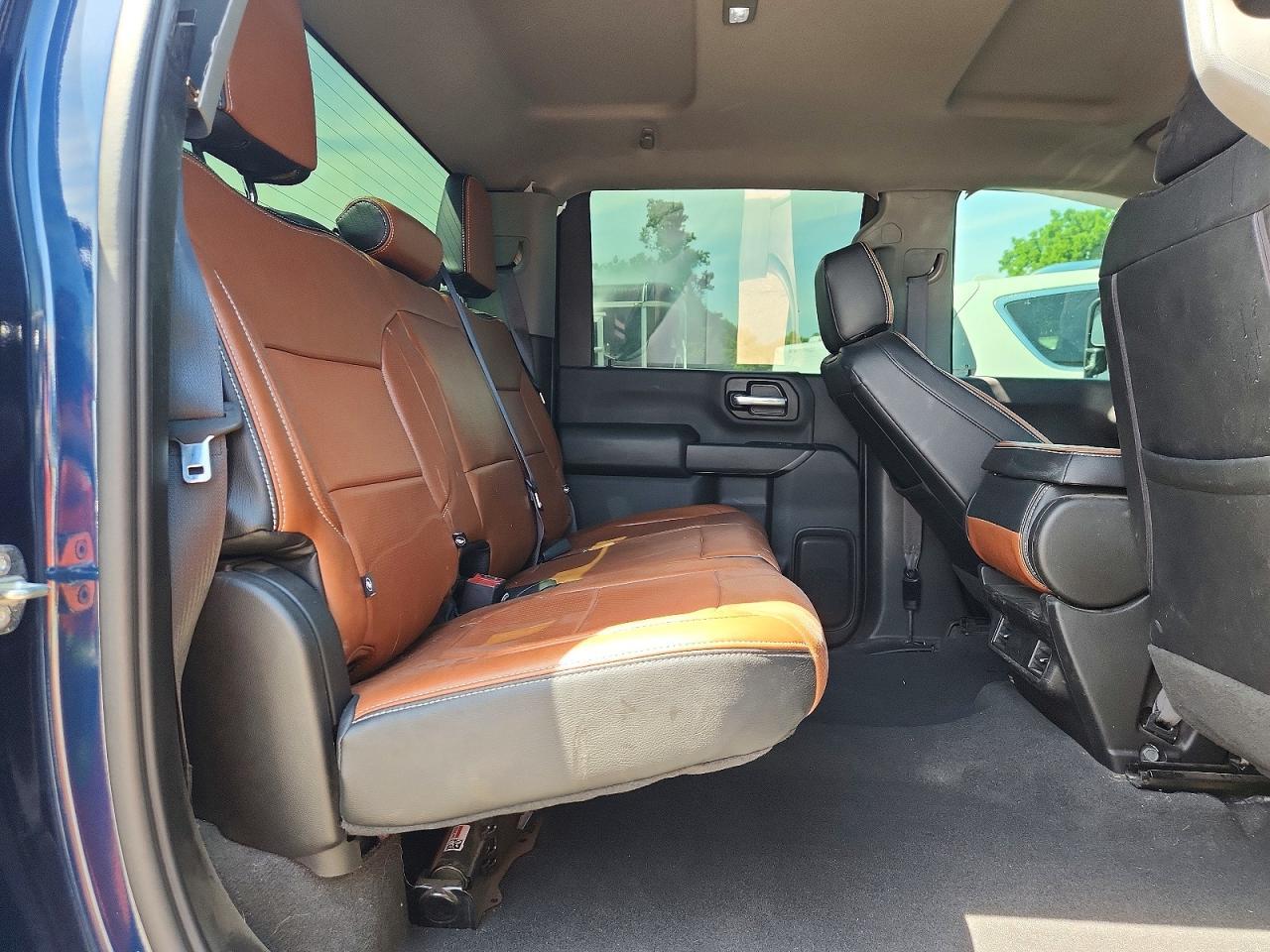 2021 Chevrolet Silverado K2500 Custom - zdjęcie 10