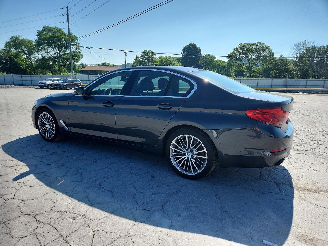 BMW Seria 5 - zdjęcie 2