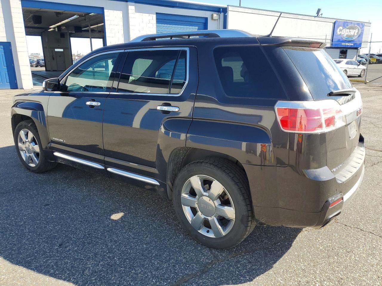 2013 GMC Terrain Denali - zdjęcie 2