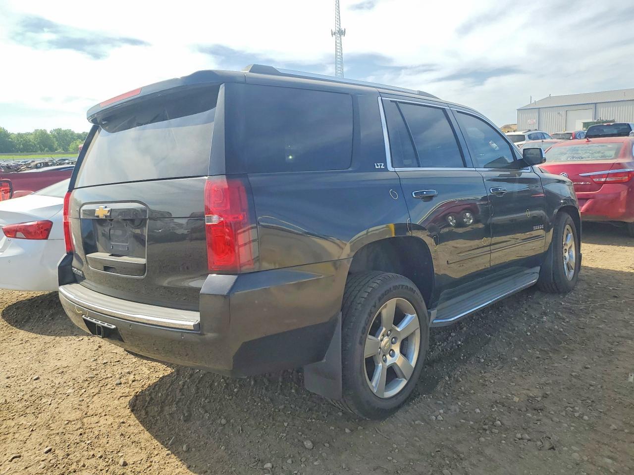2015 Chevrolet Tahoe K1500 Ltz - zdjęcie 3