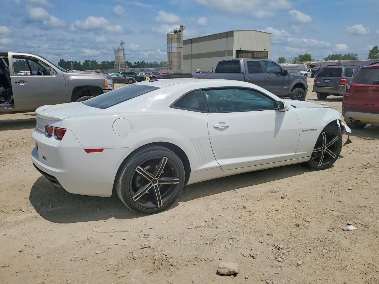2013 Chevrolet Camaro 2Ls - zdjęcie 3