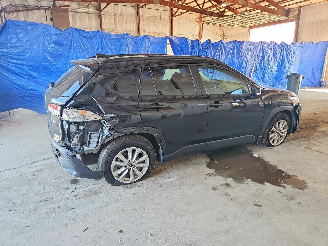 2022 Toyota Corolla Cross Le - zdjęcie 3