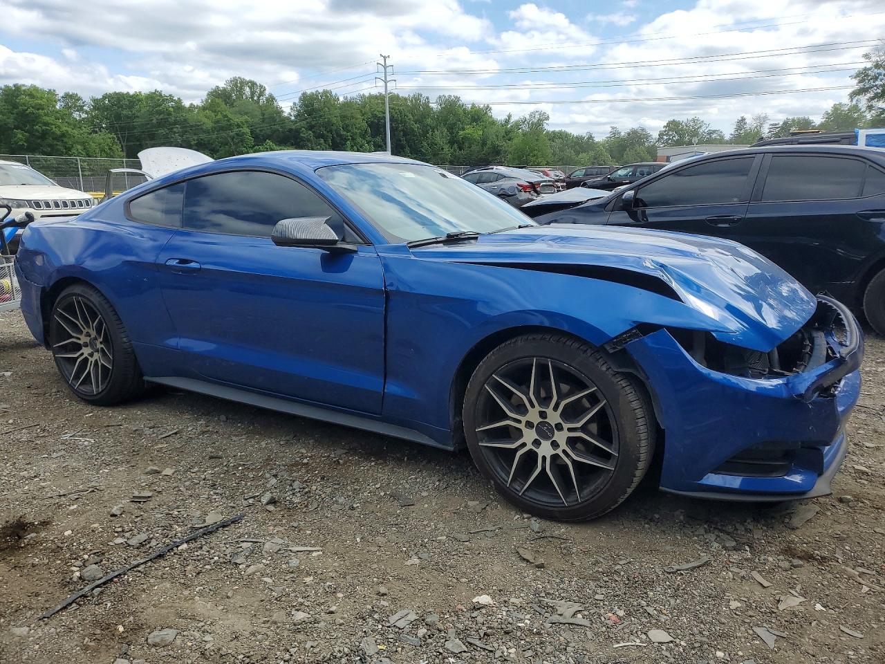 2017 Ford Mustang - zdjęcie 4