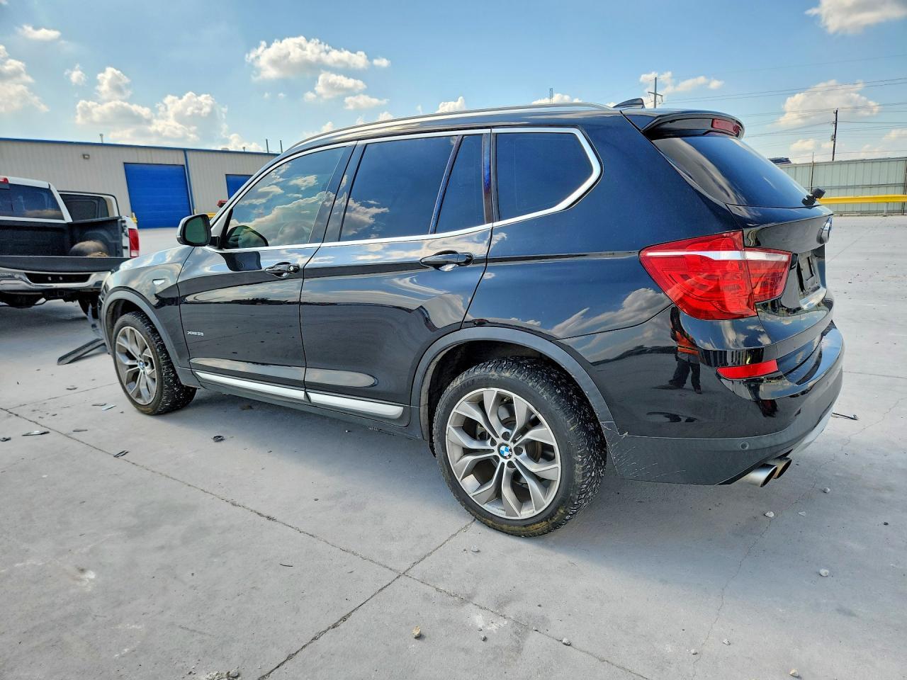 2016 BMW X3 xDrive28I - zdjęcie 2