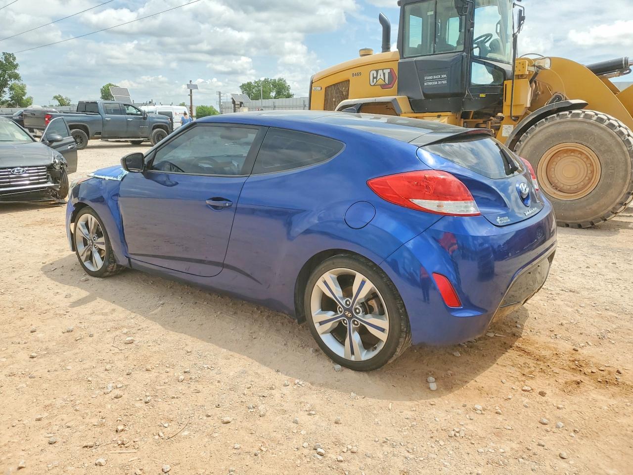 Hyundai Veloster - zdjęcie 2