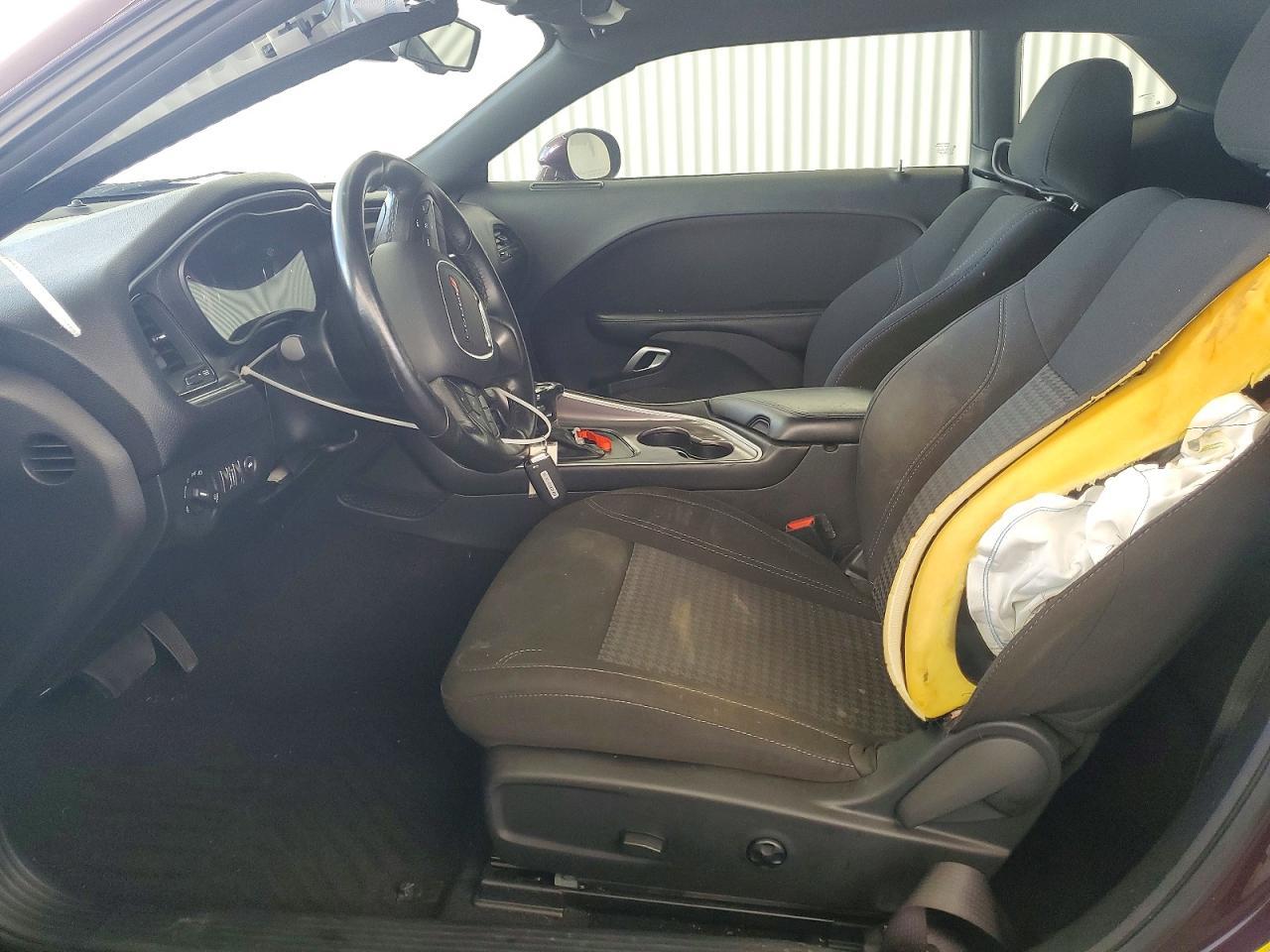 2021 Dodge Challenger Sxt - zdjęcie 7