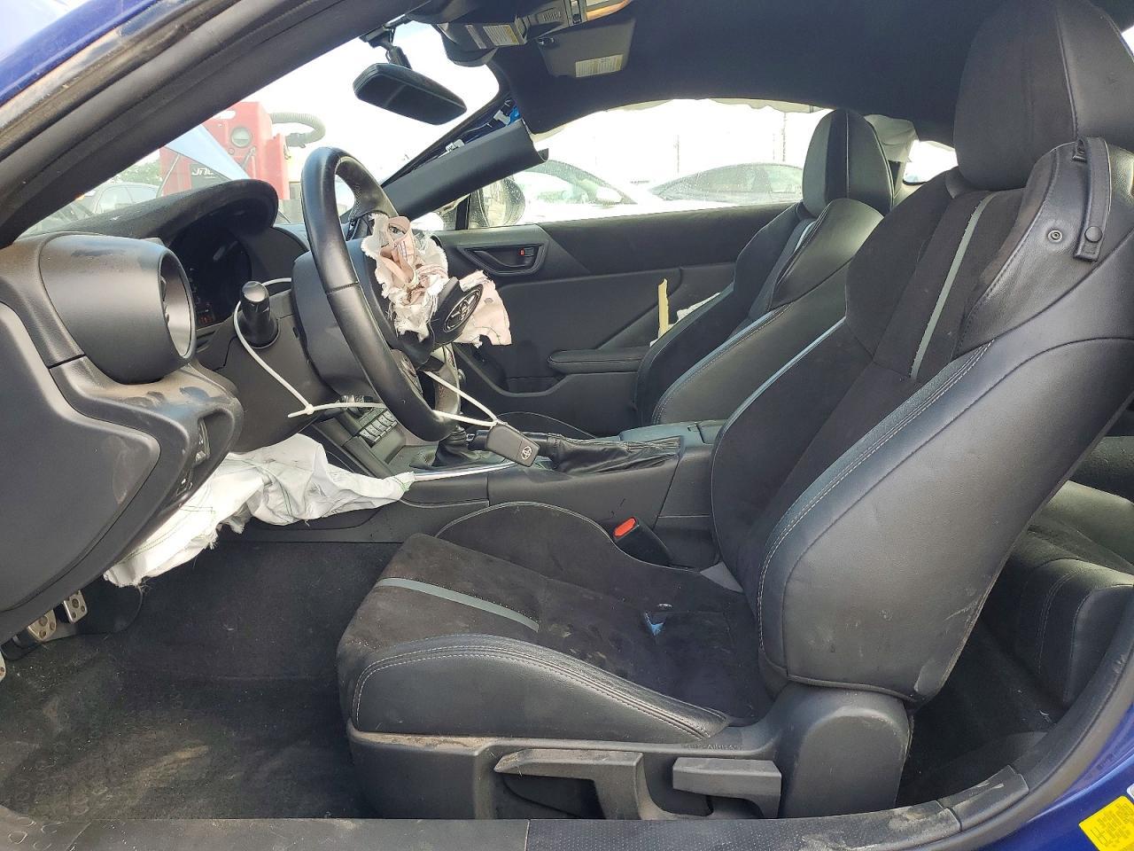 2025 Toyota Gr86 Premium - zdjęcie 7