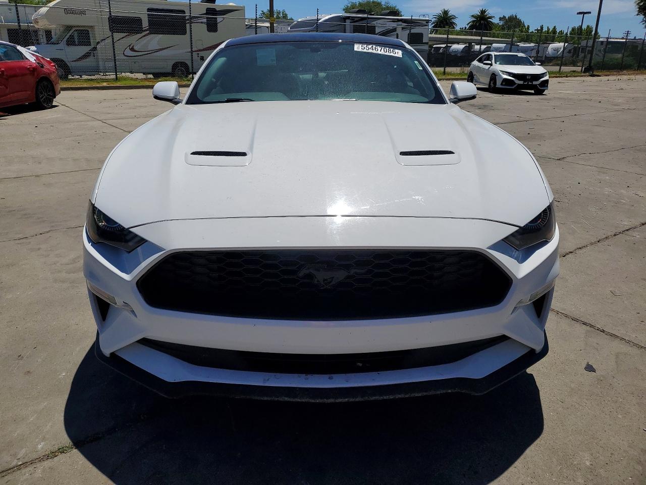 2018 Ford Mustang - zdjęcie 5