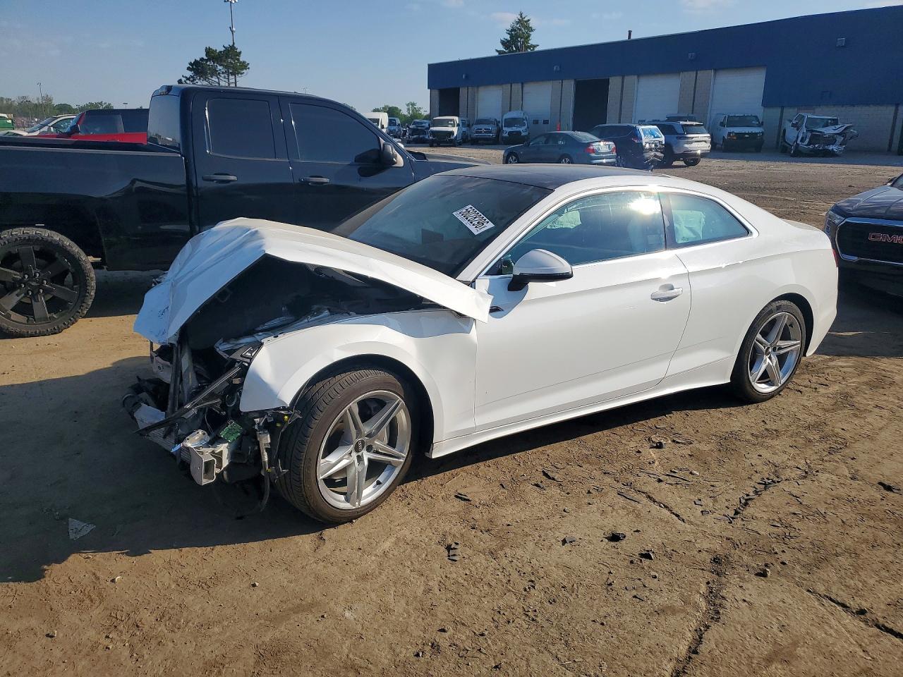 2022 Audi A5 Premium 45 - zdjęcie główne