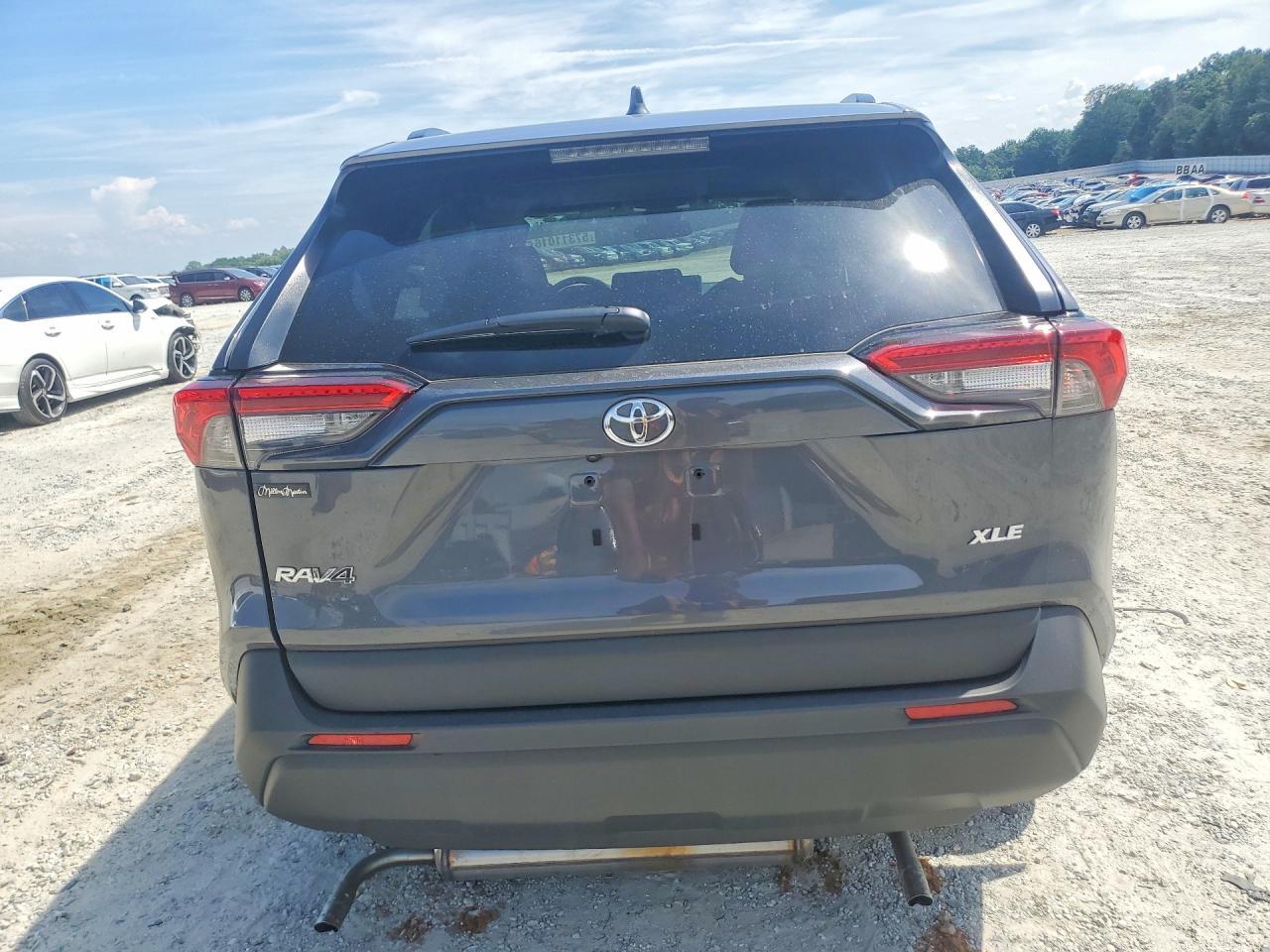 2025 Toyota Rav4 Xle - zdjęcie 6