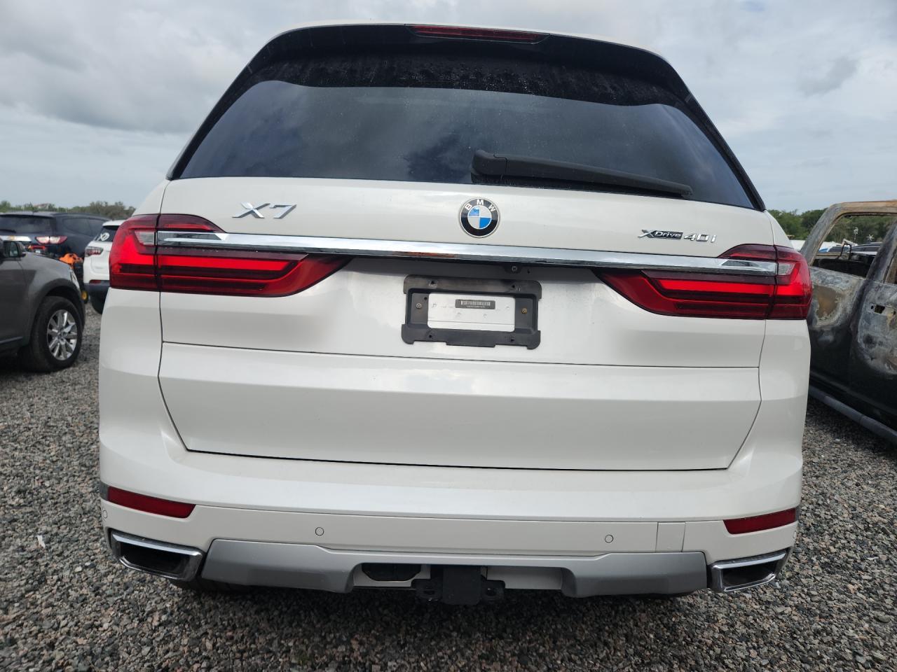 2021 BMW X7 xDrive40I - zdjęcie 6