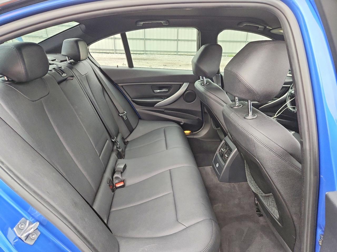 2013 BMW 328 I - zdjęcie 10