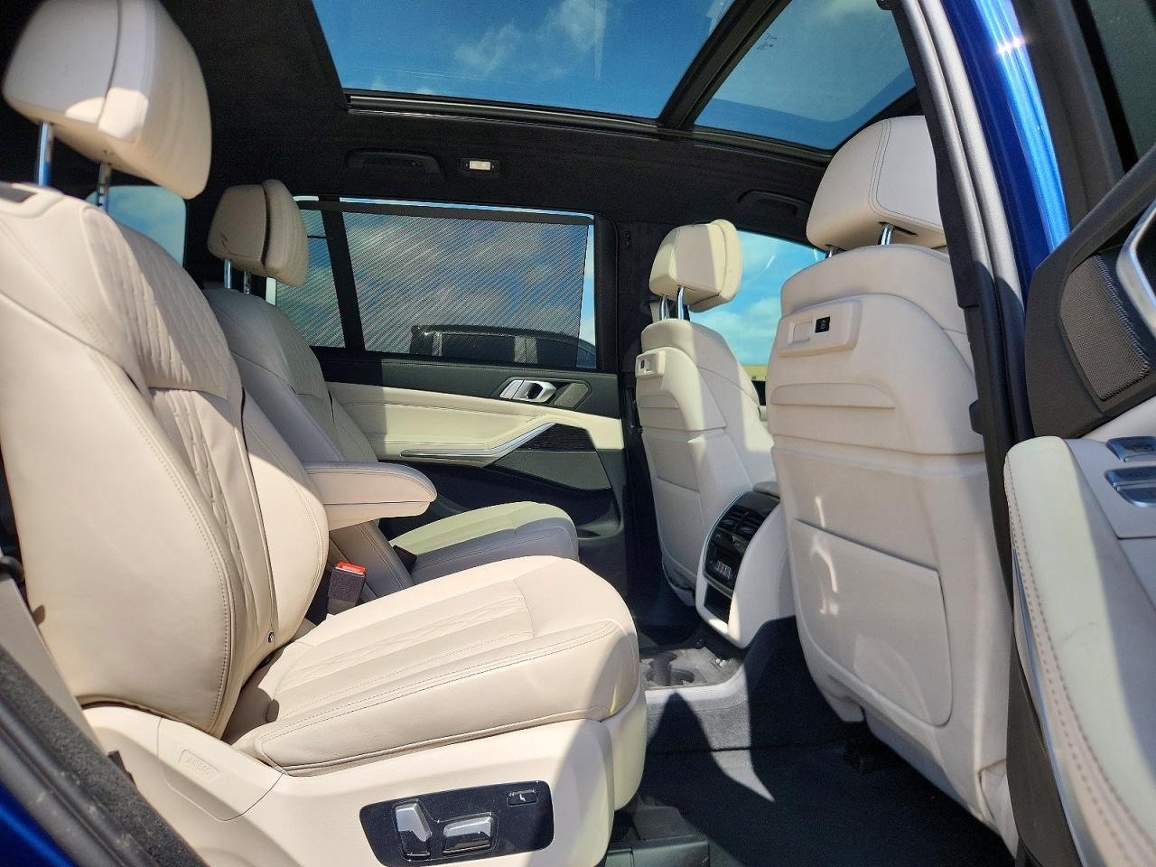 2020 BMW X7 xDrive40I - zdjęcie 11