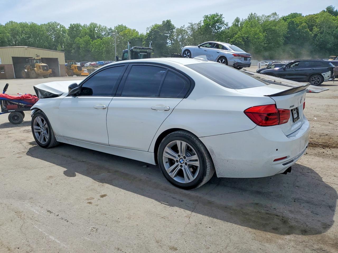 2016 BMW Seria 3 328i - zdjęcie 2
