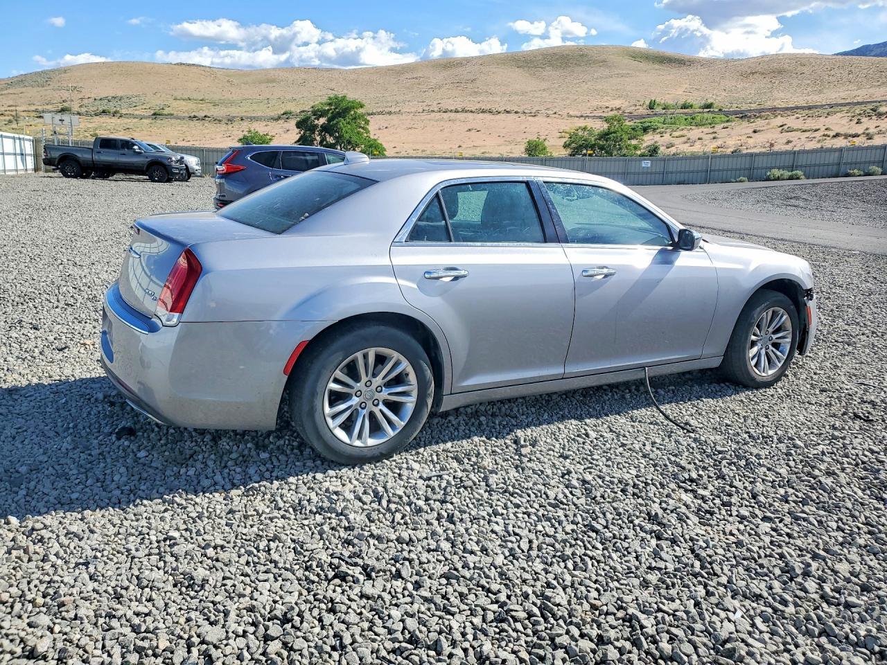 2016 Chrysler 300C - zdjęcie 3