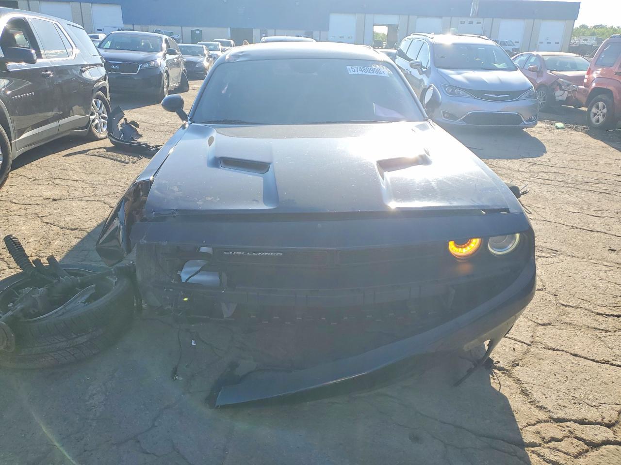 2019 Dodge Challenger Sxt - zdjęcie 5