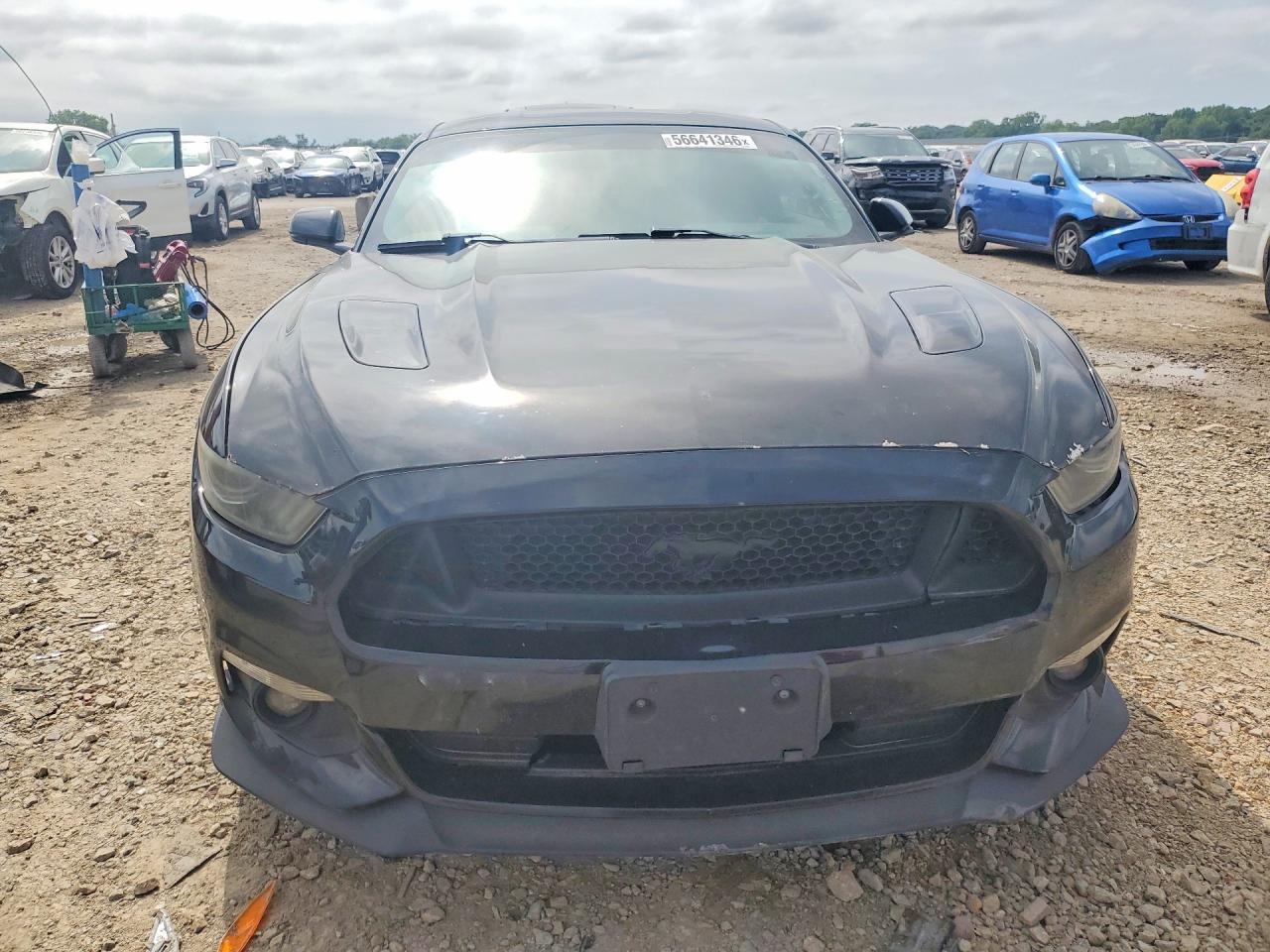 Ford Mustang - zdjęcie 5