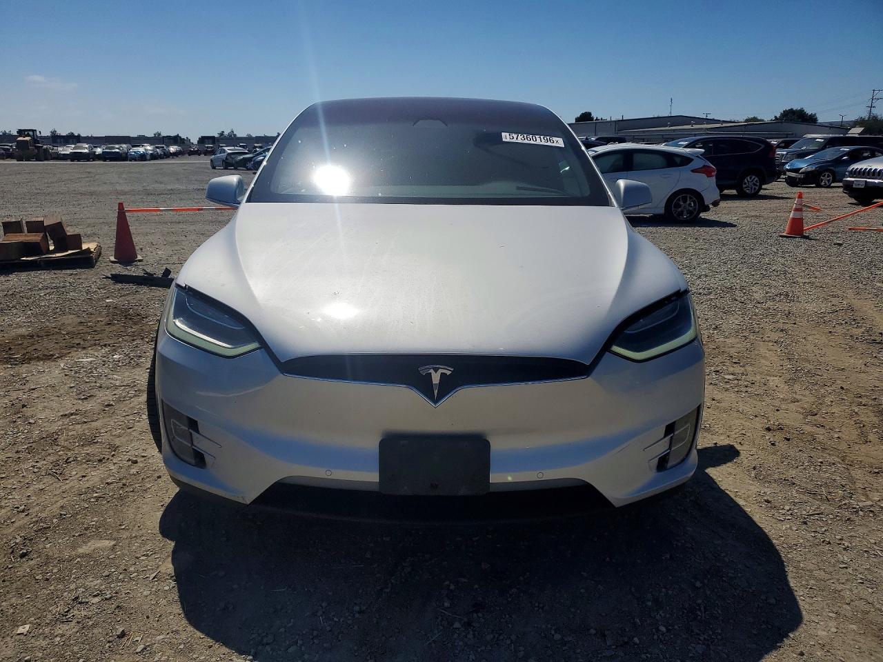 2017 Tesla Model X - zdjęcie 5