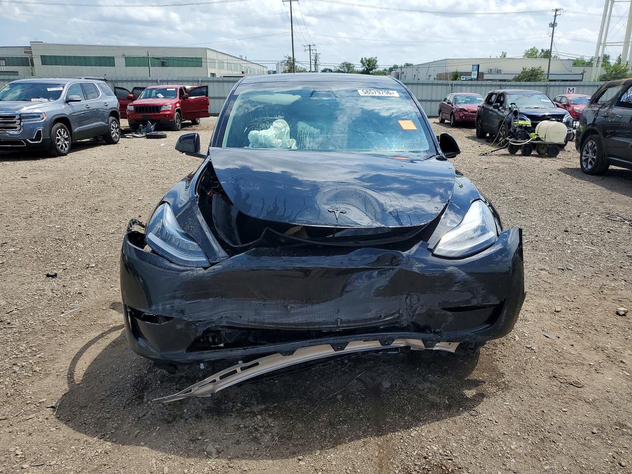 2022 Tesla Model Y - zdjęcie 5
