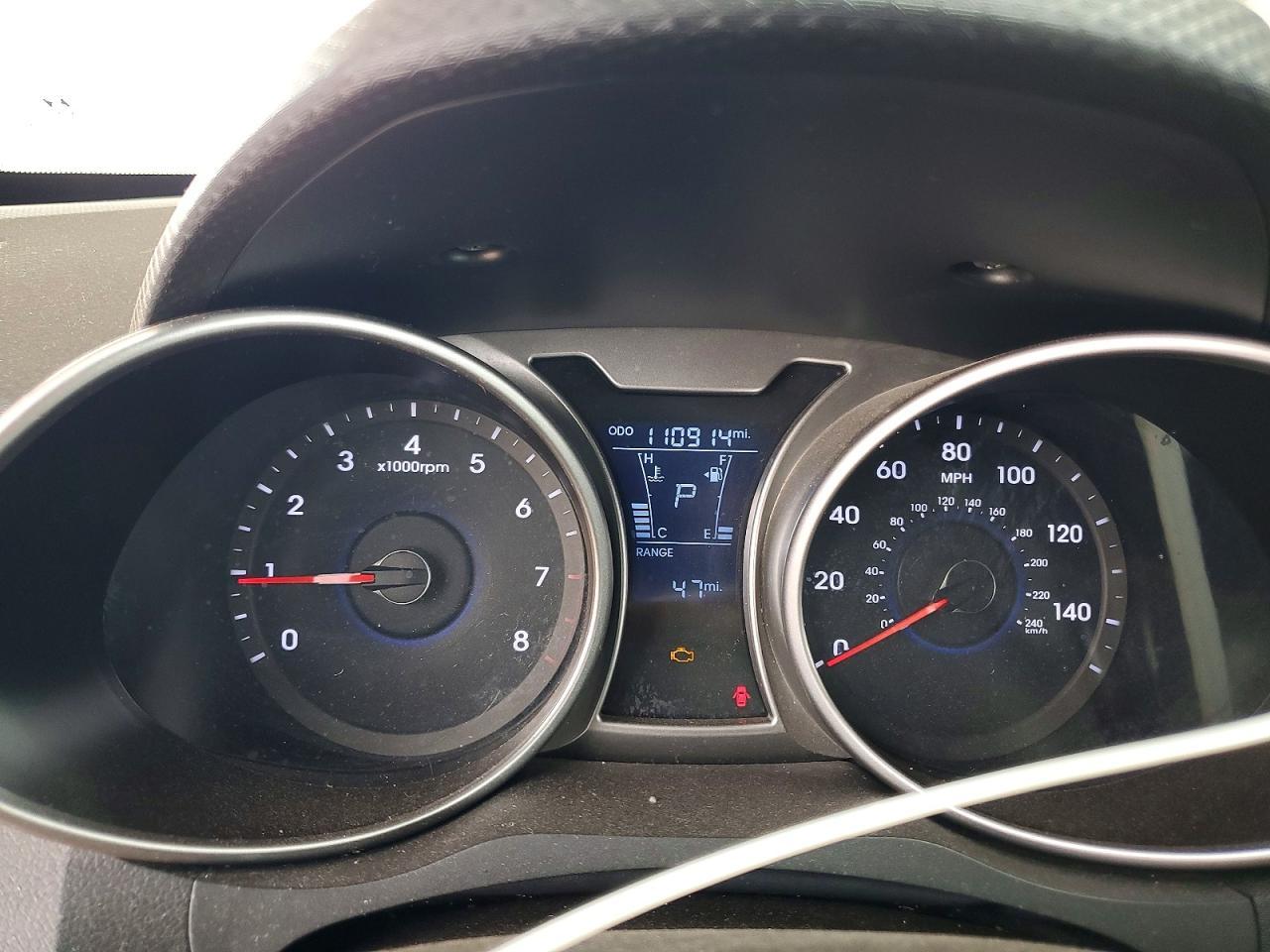2016 Hyundai Veloster Base - zdjęcie 9