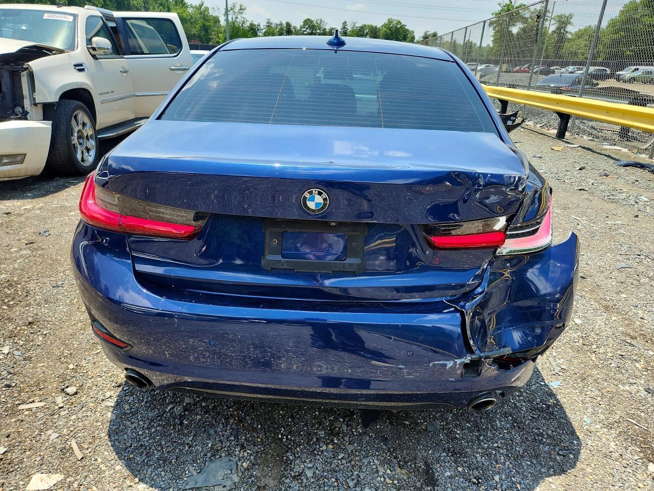 2020 BMW 330I - zdjęcie 6