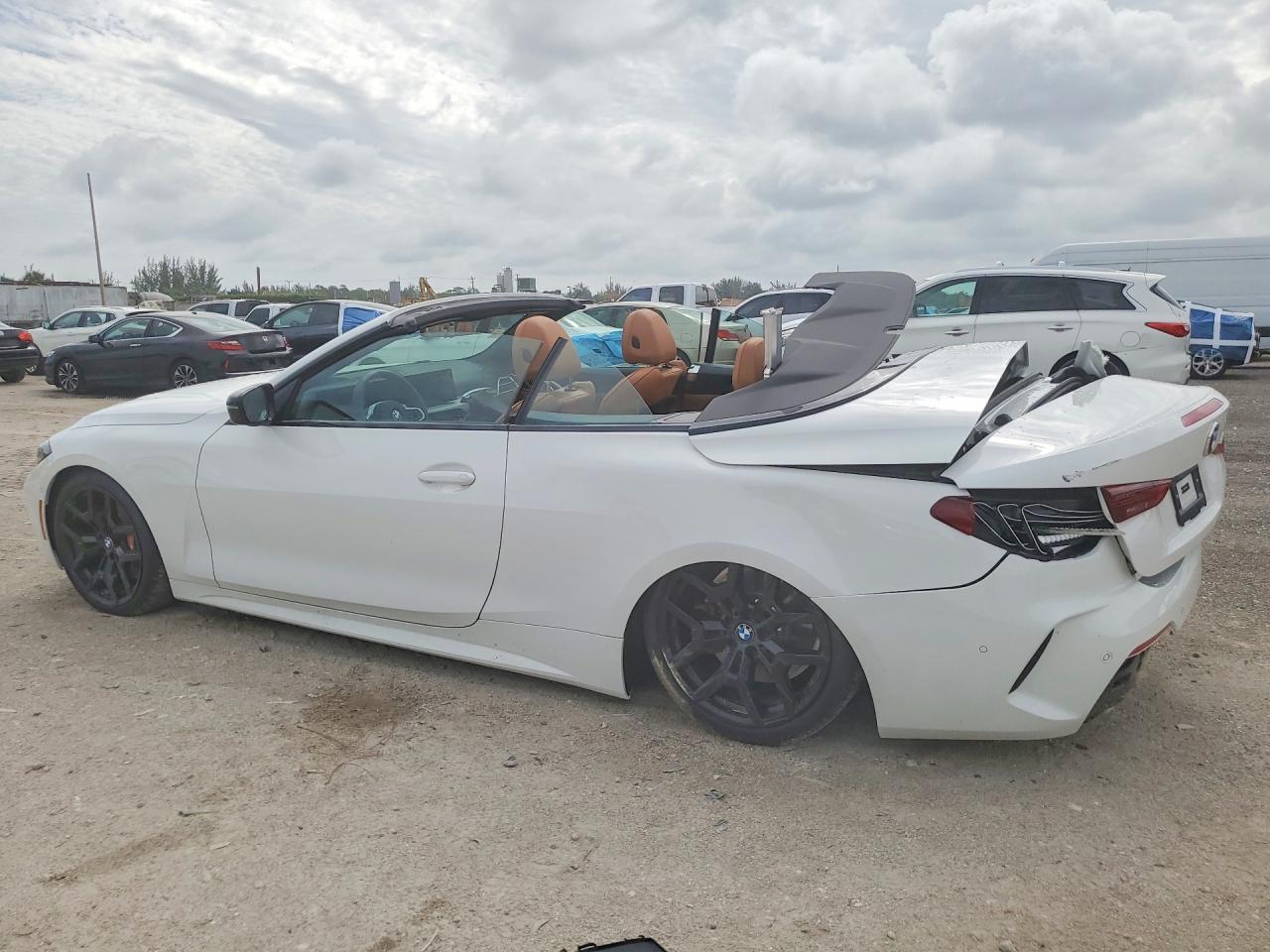 2027 BMW 430I - zdjęcie 2