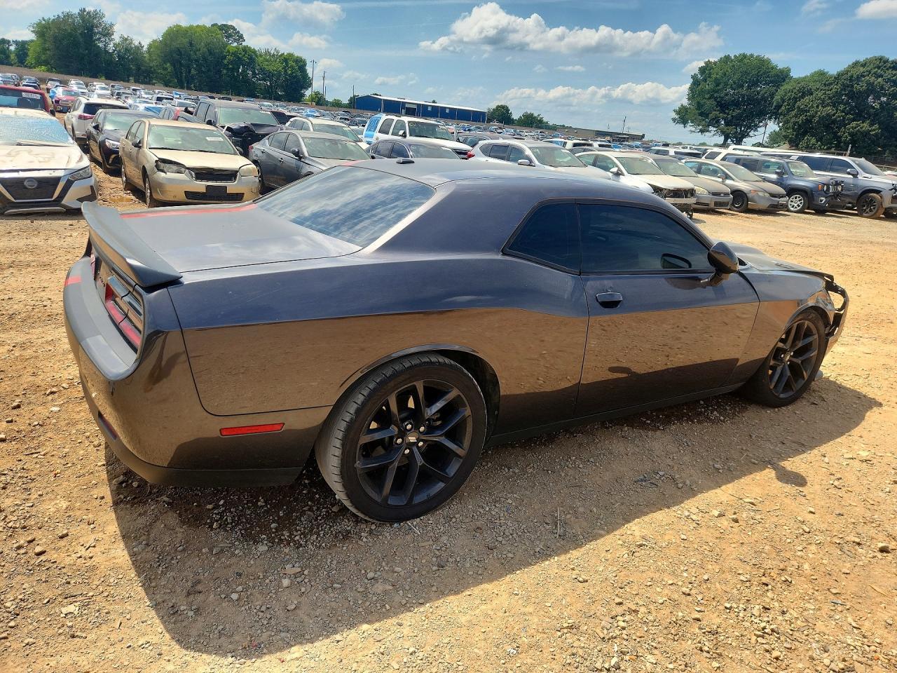 2022 Dodge Challenger R - zdjęcie 3