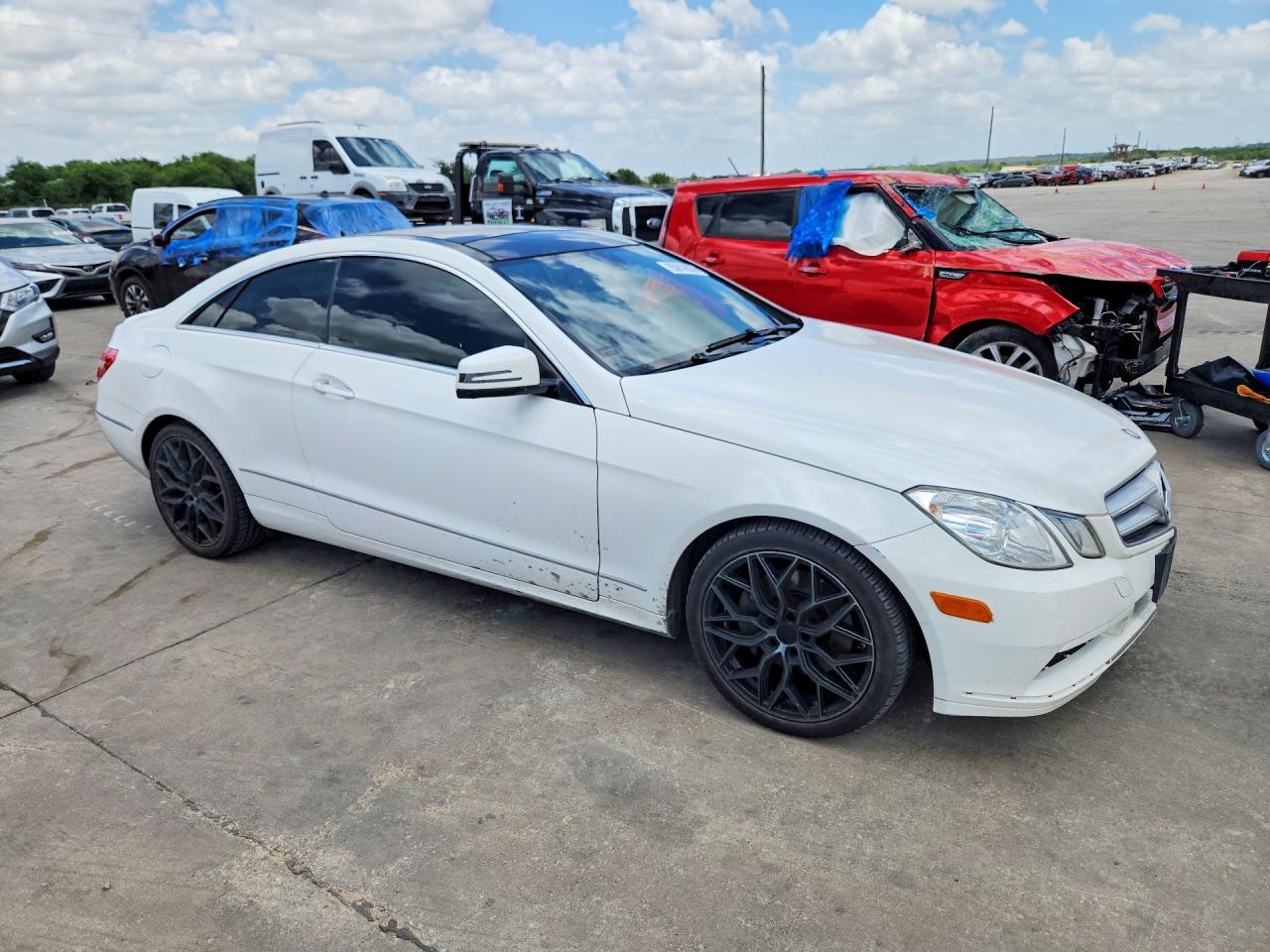 2013 Mercedes-Benz E 350 - zdjęcie 4