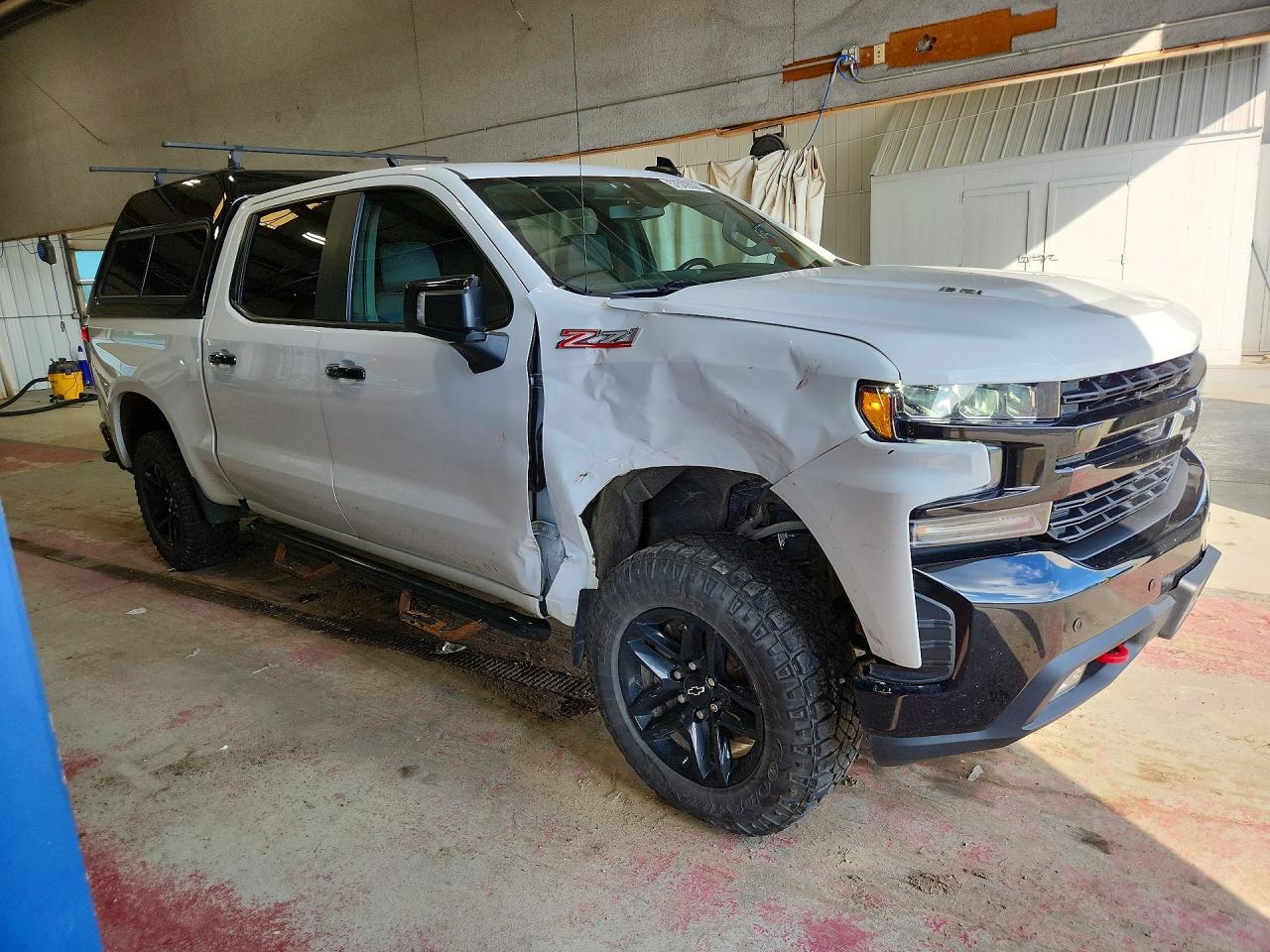 2021 Chevrolet Silverado K1500 Lt Trail Boss - zdjęcie 4
