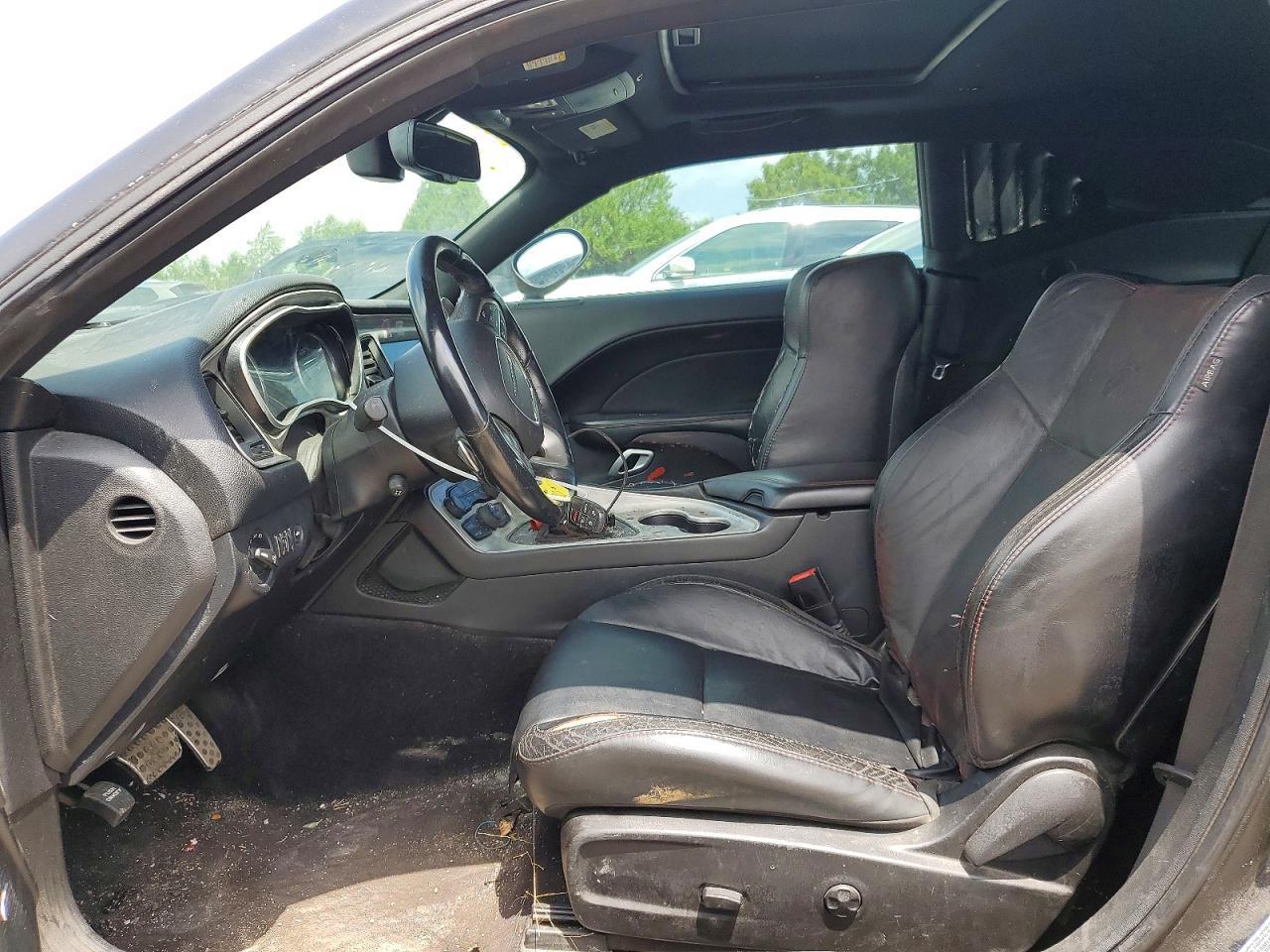 2016 Dodge Challenger R - zdjęcie 7