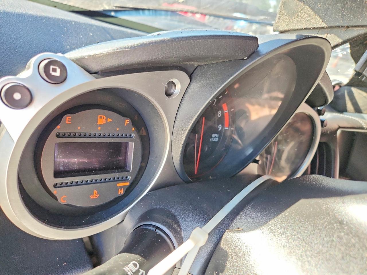 2016 Nissan 370Z Base - zdjęcie 9