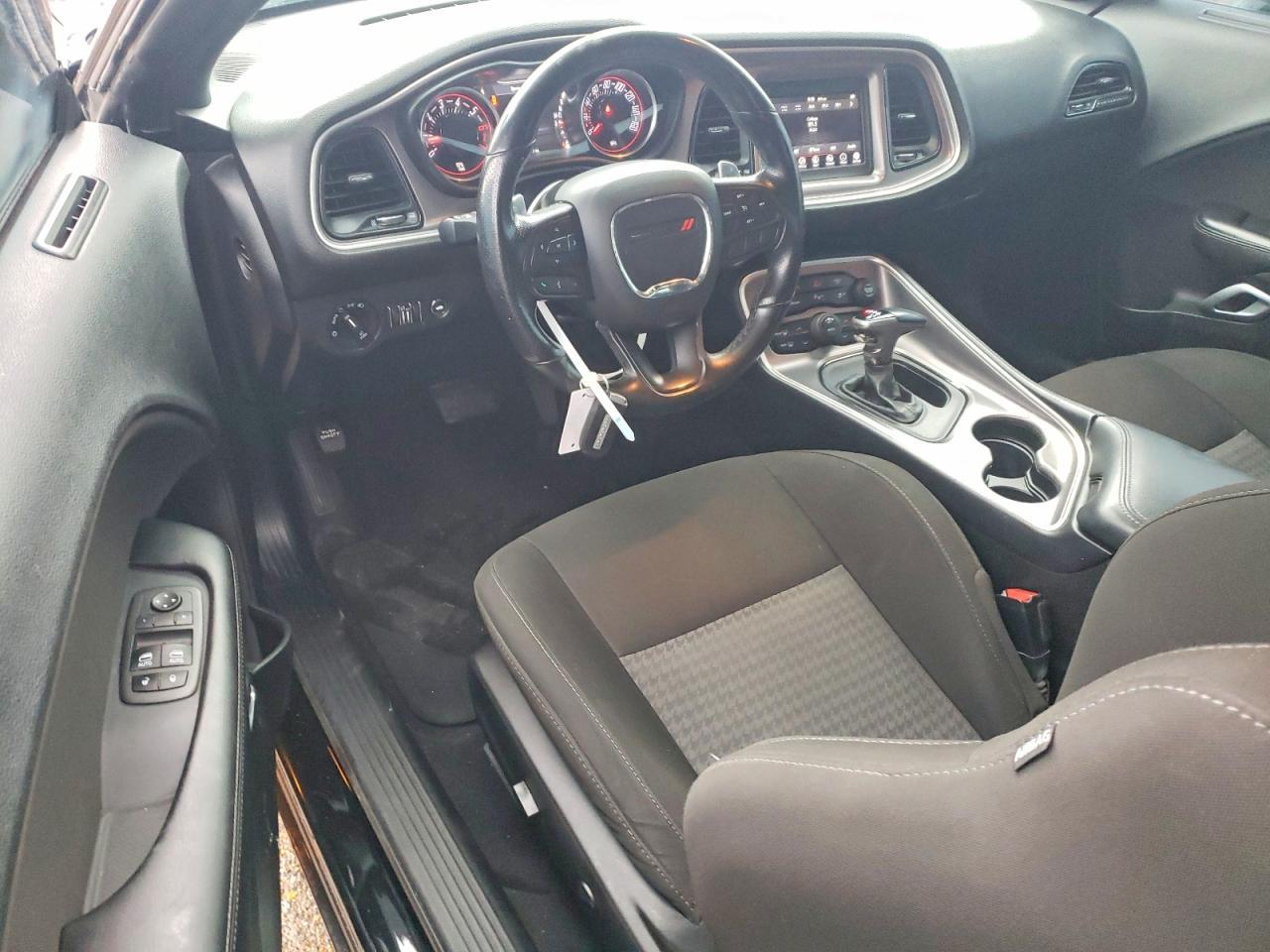 2021 Dodge Challenger R - zdjęcie 8