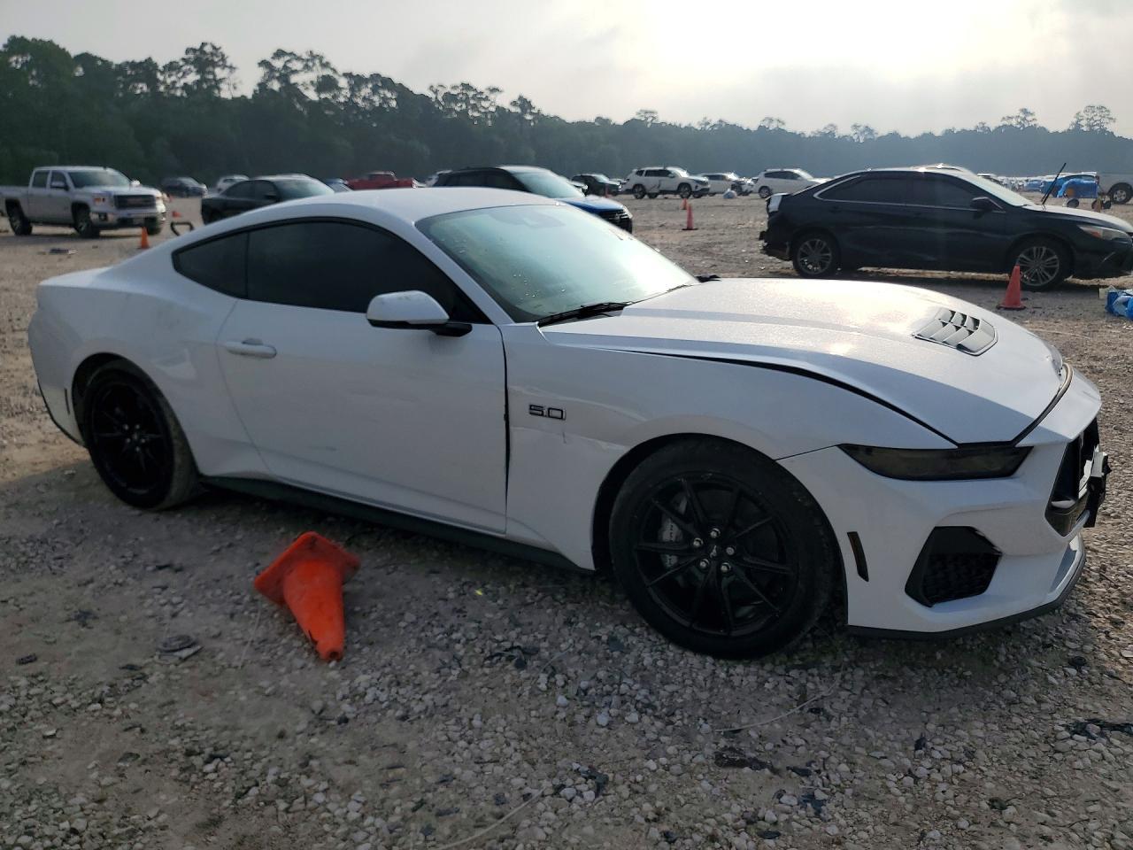 2026 Ford Mustang Gt - zdjęcie 4