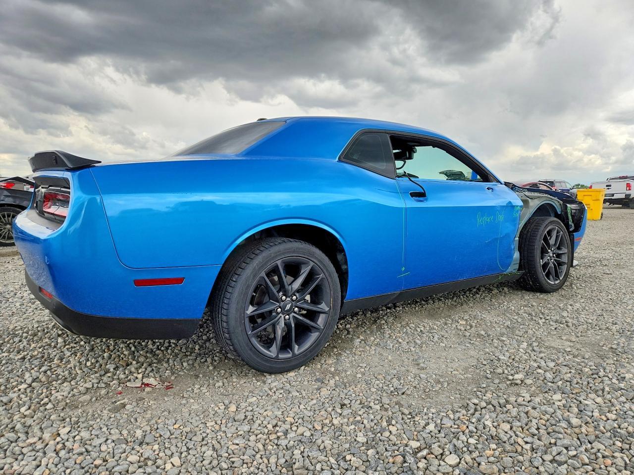 Dodge Challenger - zdjęcie 3