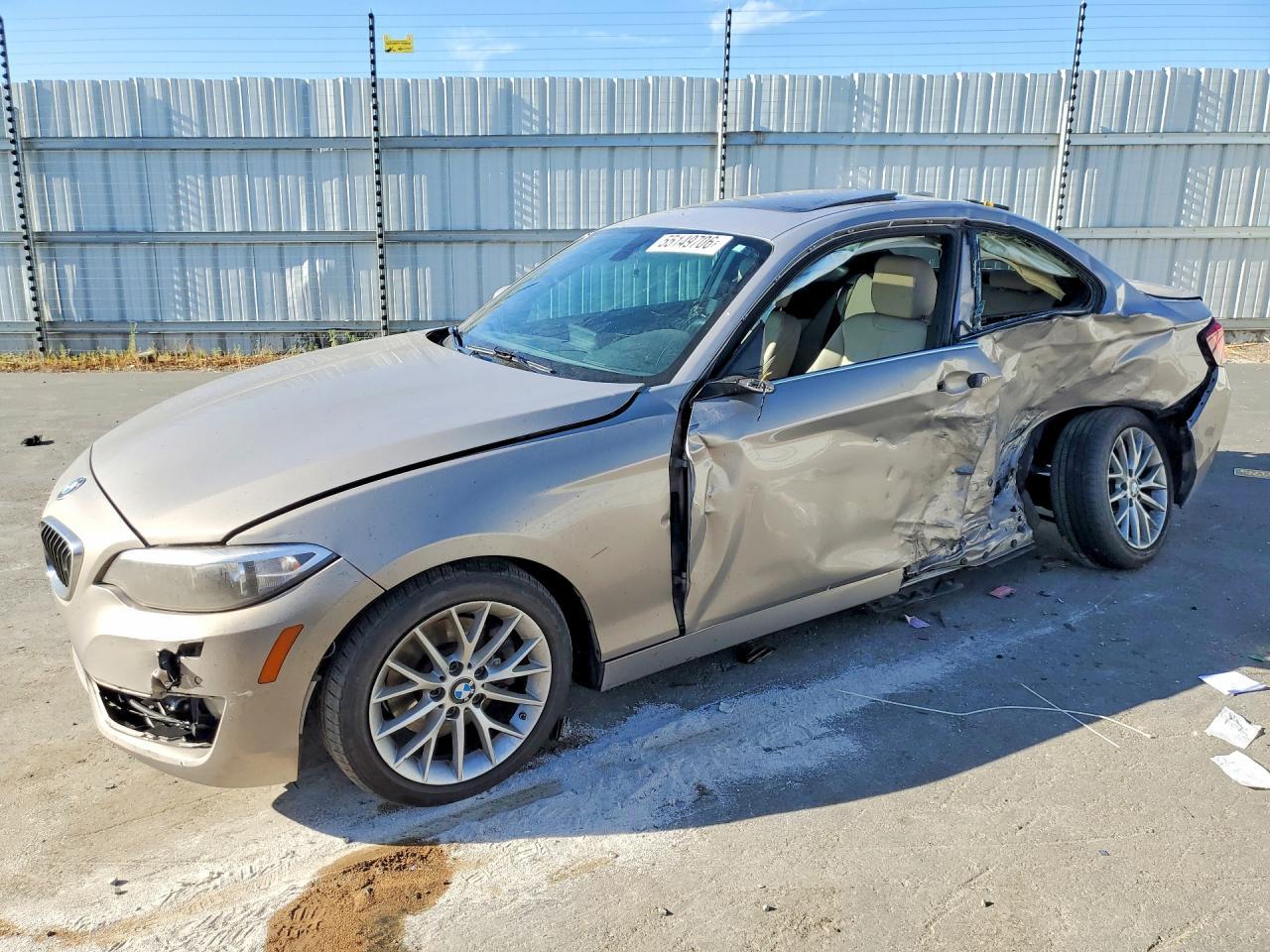 BMW Seria 2 - zdjęcie 1