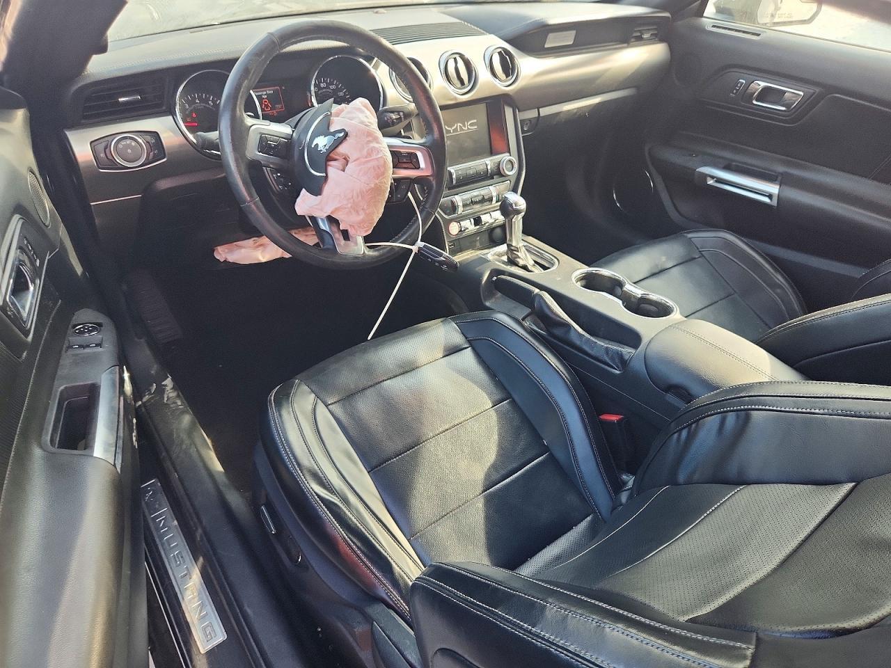 2015 Ford Mustang - zdjęcie 8