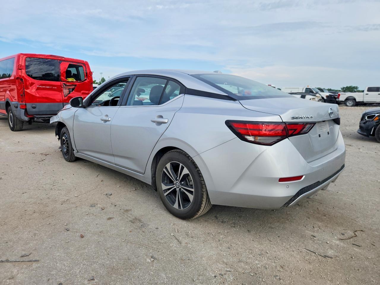 2021 Nissan Sentra Sv - zdjęcie 2