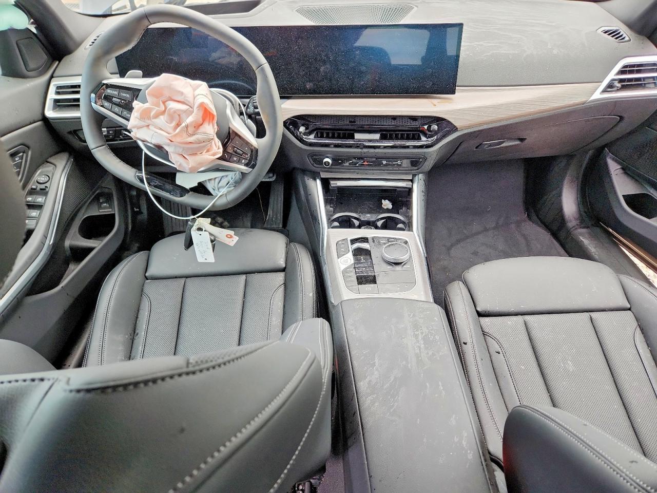 2026 BMW 330Xi - zdjęcie 8