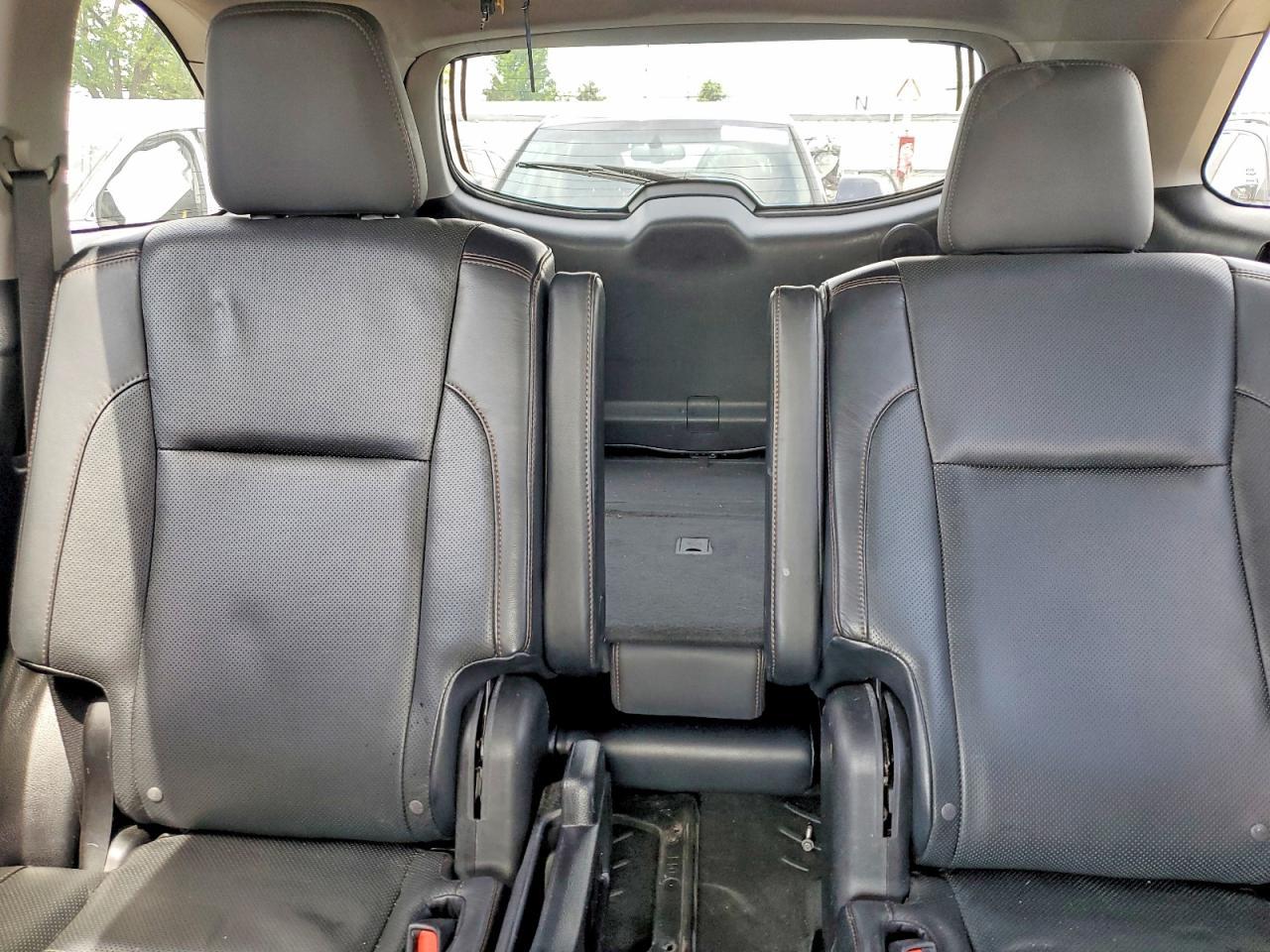 2014 Toyota Highlander Limited Platinum - zdjęcie 10
