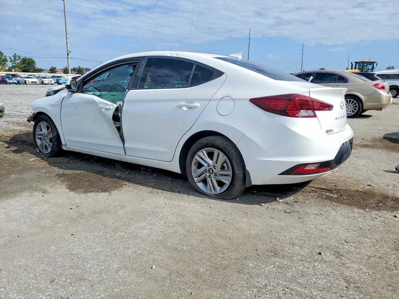 2020 Hyundai Elantra Sel - zdjęcie 2
