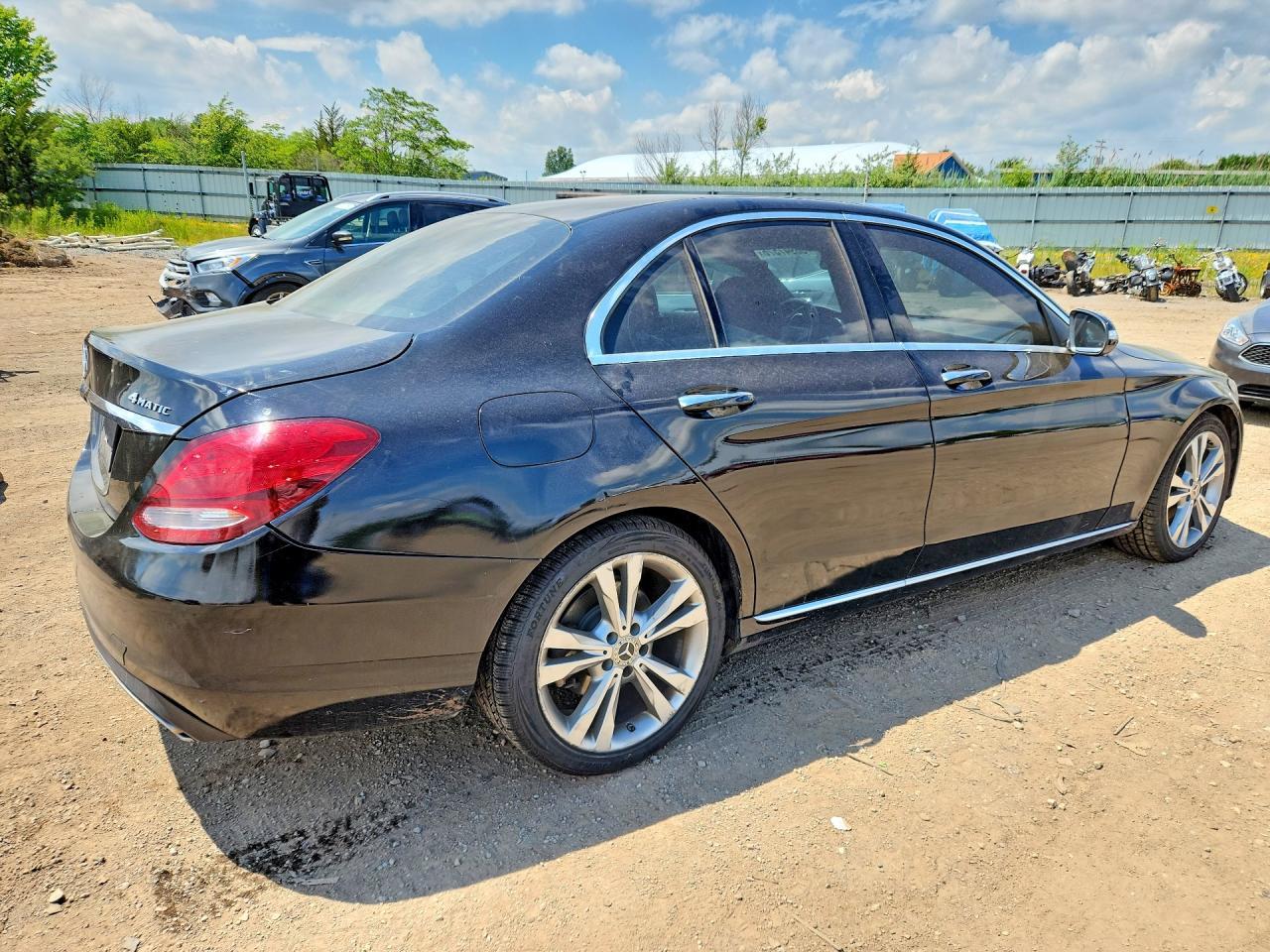 2018 Mercedes-Benz C 300 4Matic - zdjęcie 3