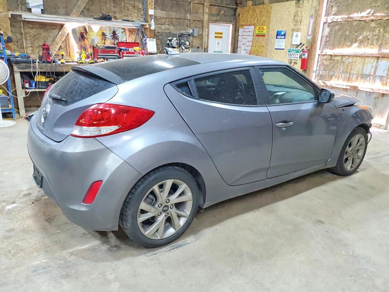 2016 Hyundai Veloster Base - zdjęcie 3
