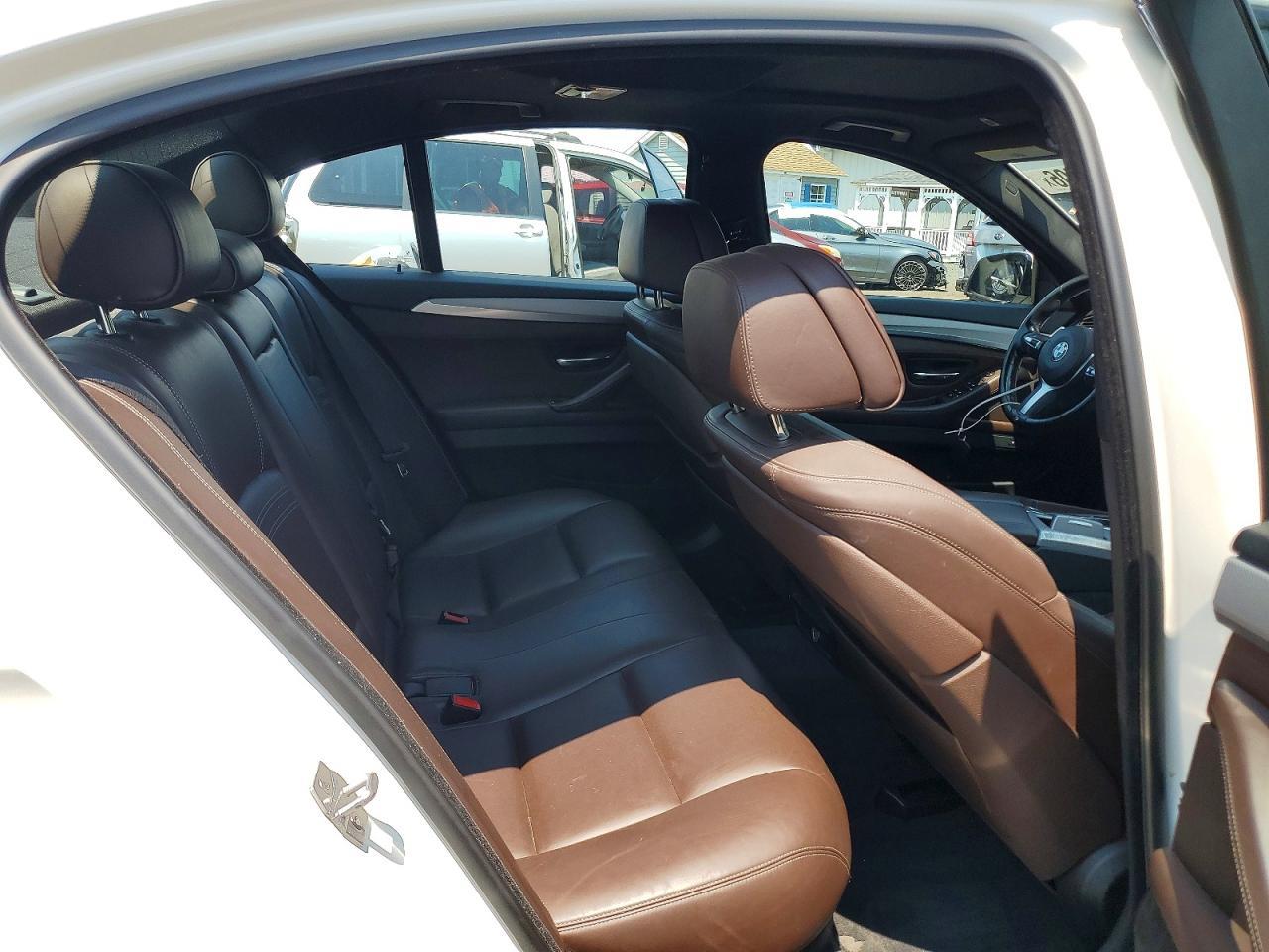 2016 BMW Seria 5 535i - zdjęcie 10