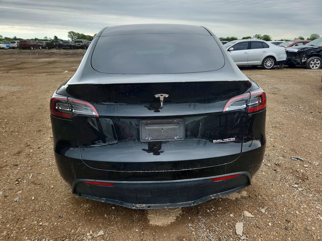 2023 Tesla Model Y - zdjęcie 6