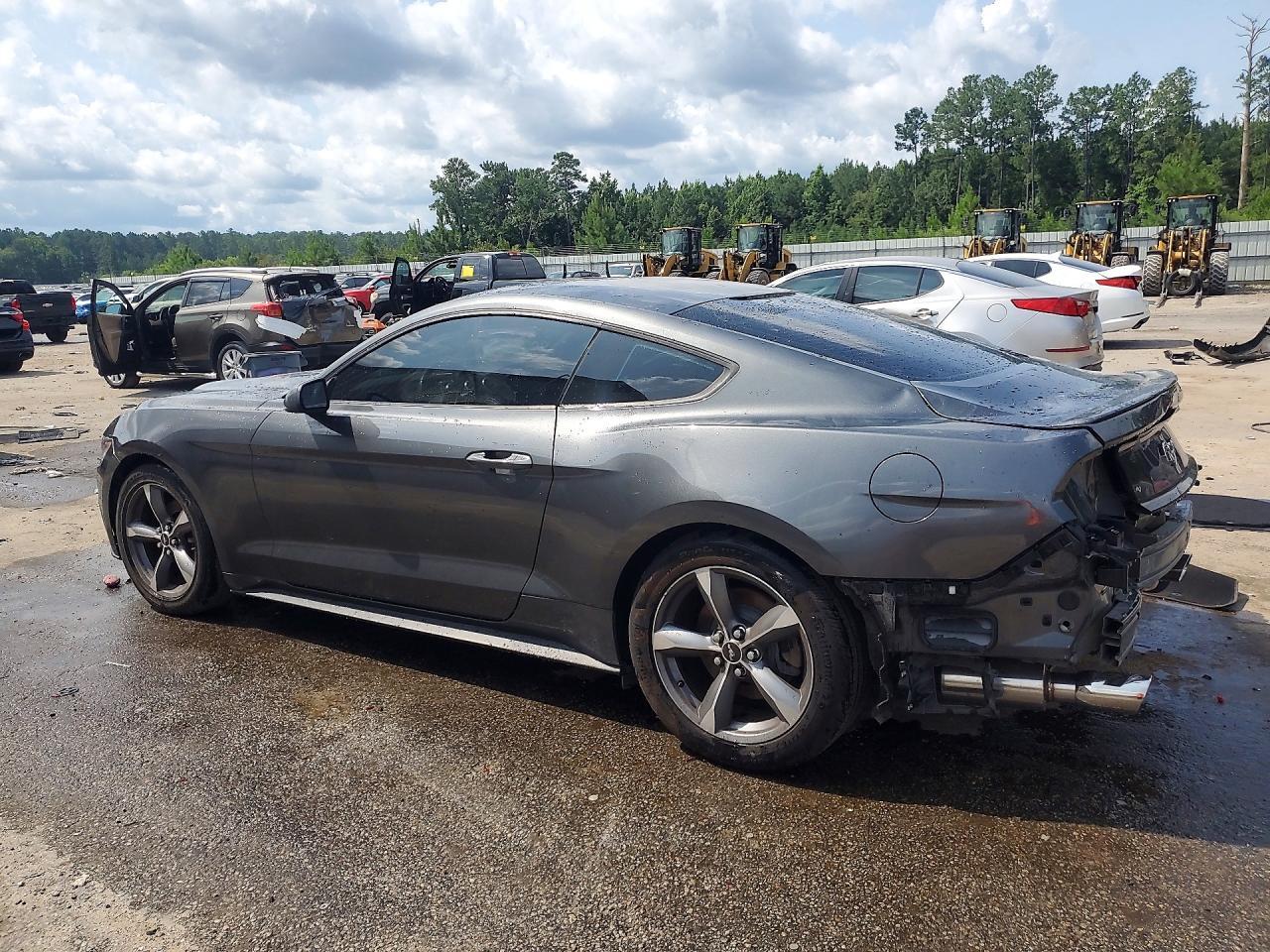 2016 Ford Mustang - zdjęcie 2