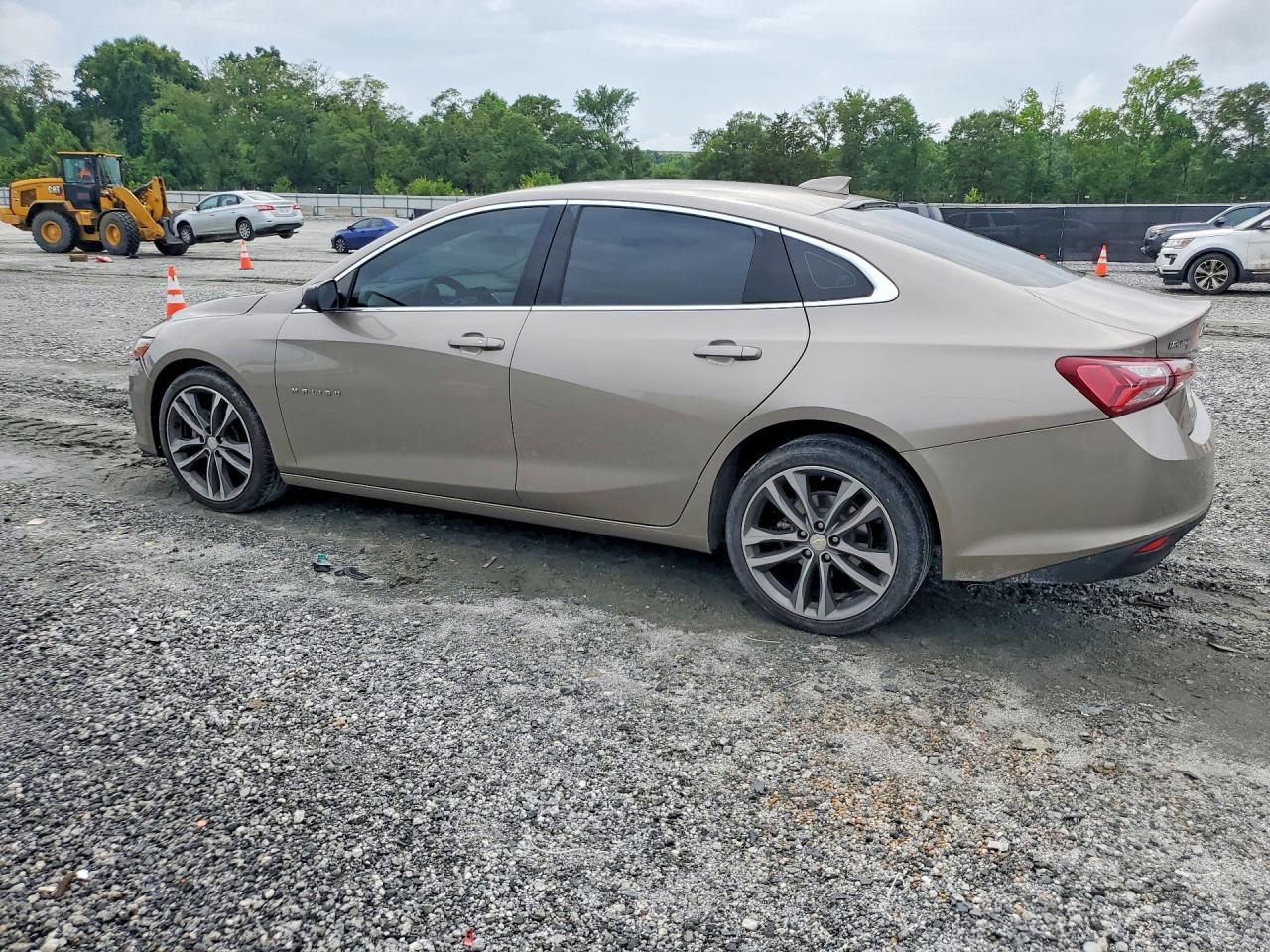 2022 Chevrolet Malibu Lt - zdjęcie 2